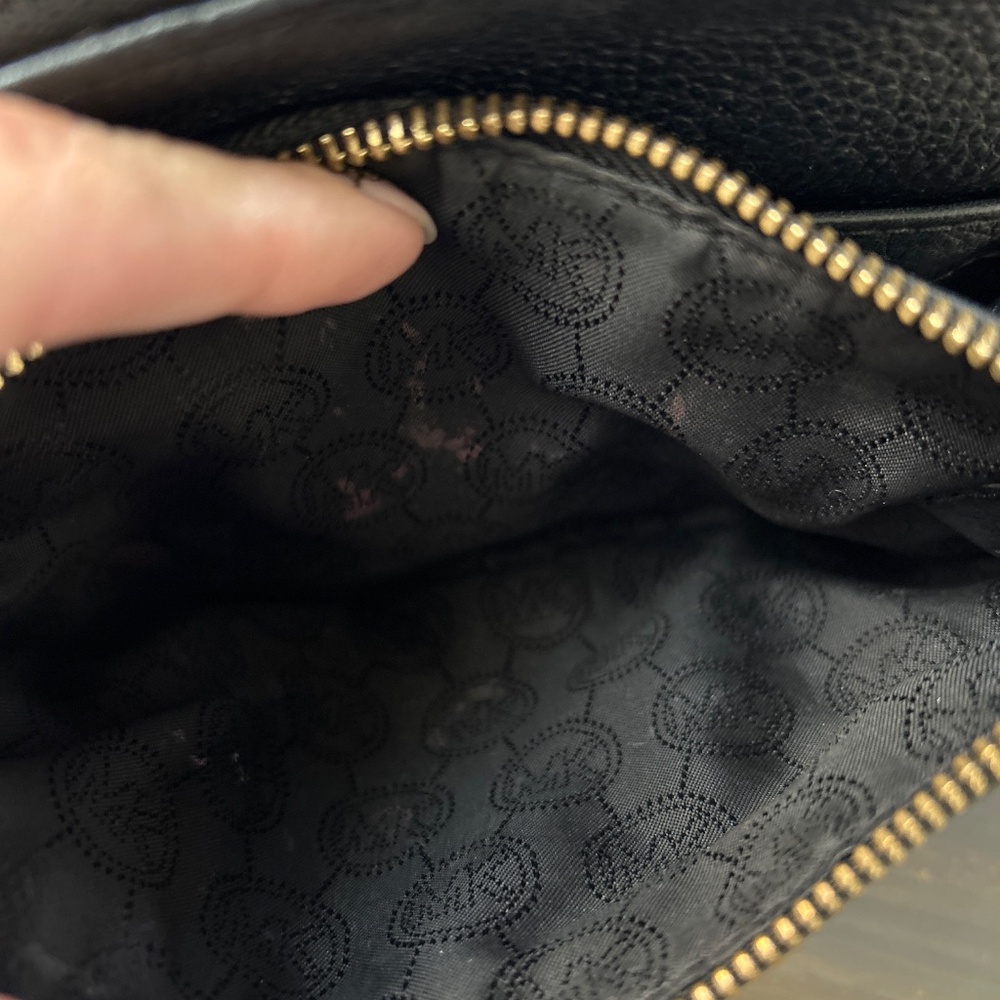 Michael Kors crossbody - Picture 7 of 9
